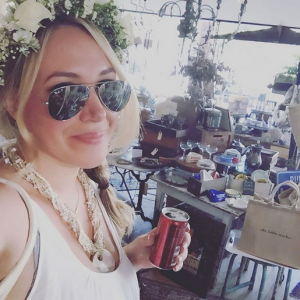 Haylie Duff lors d'un déjeuner / photo postée sur le compte Instagram de la chanteuse américaine.