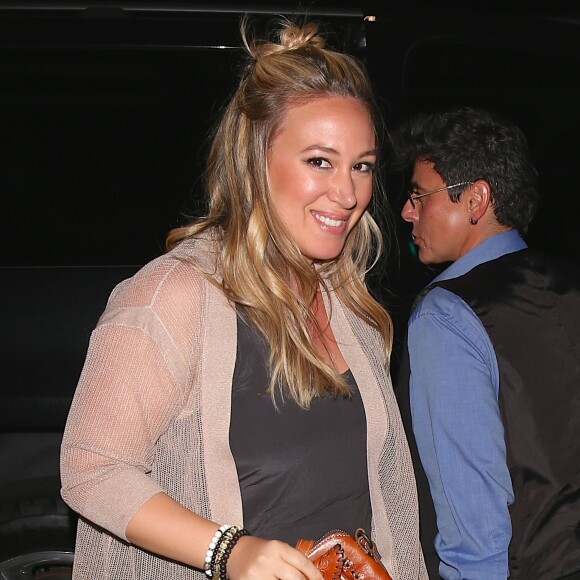 Haylie Duff arrive pour dîner au Toca Madera à West Hollywood, Los Angeles, le 25 août 2015