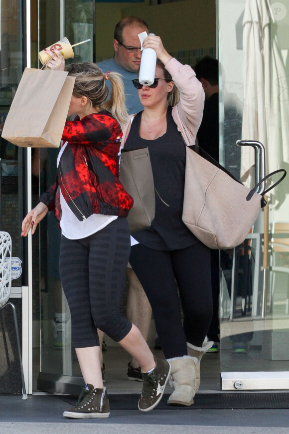 Haylie et Hilary Duff font les boutiques à West Hollywood, Los Angeles, le 28 décembre 2014