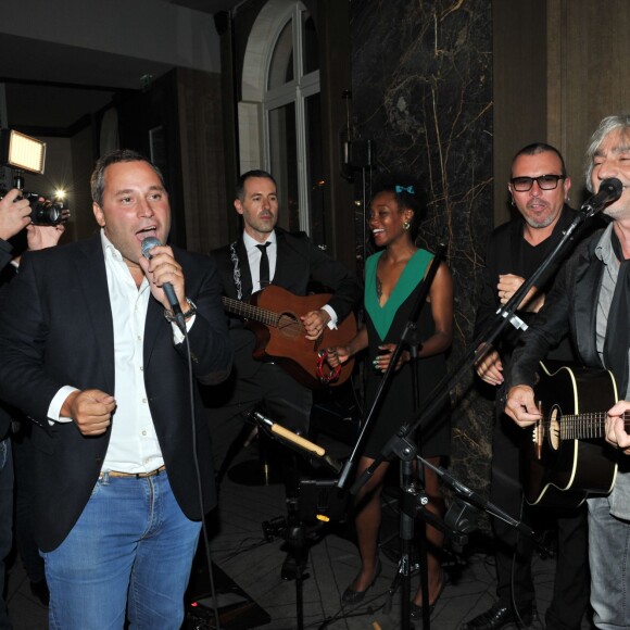 Exclusif - Benjamin Patou et Louis Bertignac - Premier anniversaire du restaurant "Victoria 1836" à Paris, le 2 septembre 2015.