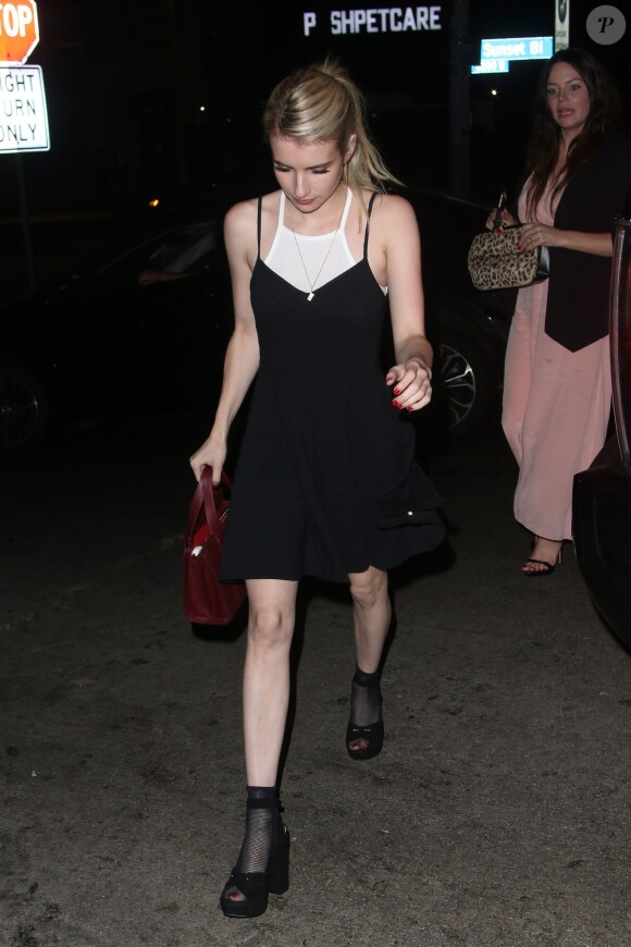 L'actrice Emma Roberts arrive au Chateau Marmont à Los Angeles le 21 août 2015.