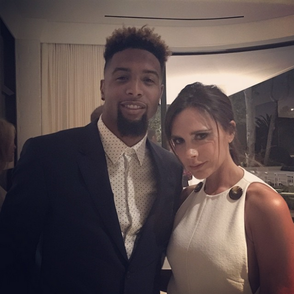 Odell Beckham Jr. et Victoria Beckham lors d'un dîner organisé par Vogue et Burberry à Los Angeles. Photo publiée le 16 avril 2015.