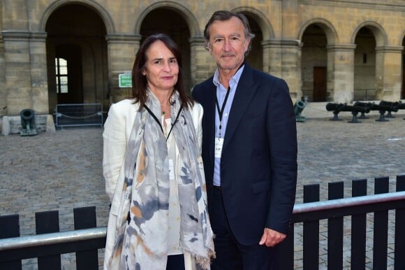 Christophe Malavoy et sa femme Isabelle - Opéra en plein air - "La Traviata" (une production de Benjamin Patou, le PDG de Moma Group) dans la cour d'honneur de l'hôtel des Invalides, à Paris, le 8 septembre 2015.