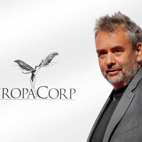 Luc Besson lors de la conférence de presse de l'inauguration de la Cité du cinéma le 21 septembre 2012 à Saint-Denis en Ile-de-France