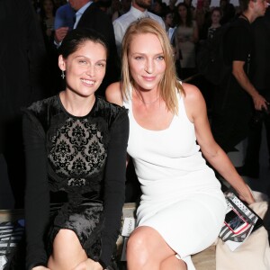 Laetitia Casta et Uma Thurman assistent au défilé Givenchy printemps-été 2016 au Pier 26. New York, le 11 septembre 2015.