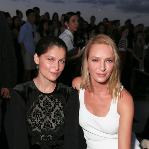 Laetitia Casta et Uma Thurman assistent au défilé Givenchy printemps-été 2016 au Pier 26. New York, le 11 septembre 2015.