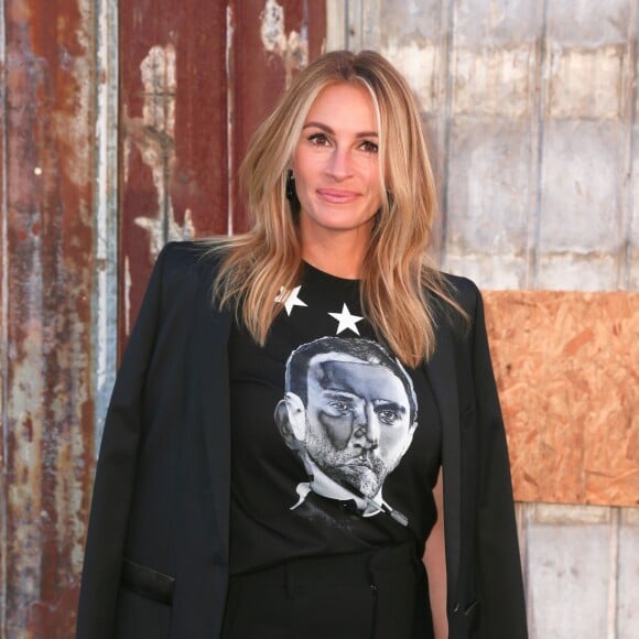 Julia Roberts arrive au Pier 26 pour assister au défilé Givenchy printemps-été 2016 à New York. Le 11 septembre 2015.