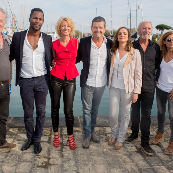 Sydney Gallonde, Alexandra Lamy, François Velle, Fanny Valette et Geoffroy Thiebaut, lors du 17e Festival de fiction TV de La Rochelle, le 11 septembre 2015.