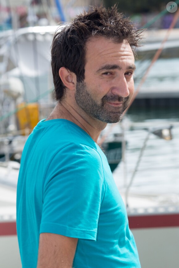 Mathieu Madenian - Rencontre avec Mathieu Madenian dans le cadre du 17e festival de fiction TV de La Rochelle sur le Vieux Port à La Rochelle le 12 septembre 201512/09/2015 - La Rochelle