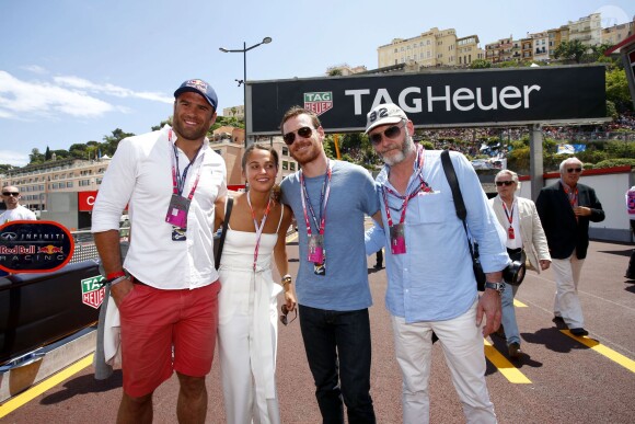 Jamie Roberts, Alicia Vikander et Michael Fassbender, Liam Cunningham - People lors du Grand Prix de Formule 1 de Monaco le 24 mai 2015