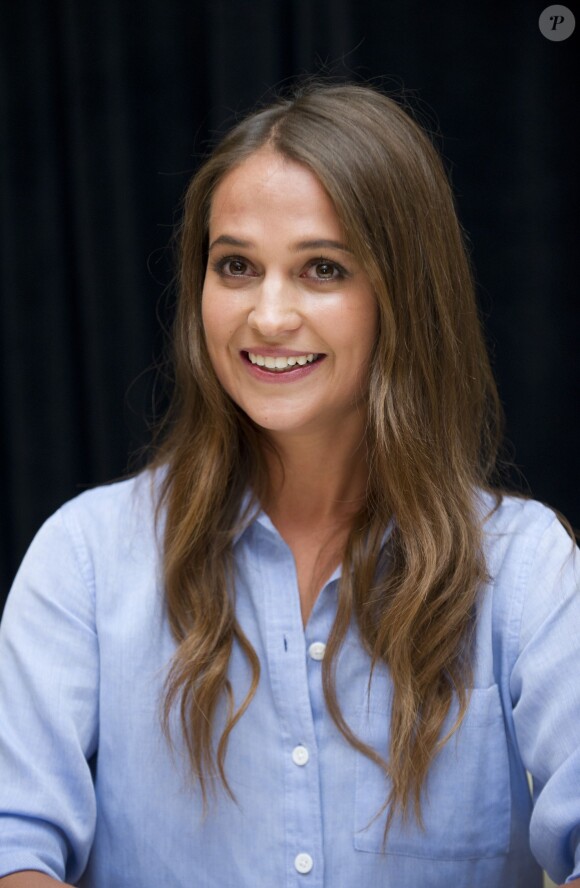 Alicia Vikander - Conférence de presse pour "The Danish Girl" au festival de Toronto le 12 septembre 2015.