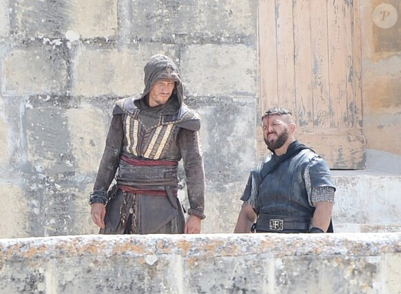 Michael Fassbender sur le tournage d'Assassins Creed à Malte le 8 septembre 2015.
