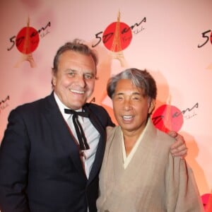 Jean-Charles de Castelbajac et Kenzo Takada - Soirée des 50 ans de la vie parisienne de Kenzo Takada au Pré Catelan à Boulogne le 17 septembre 2015.