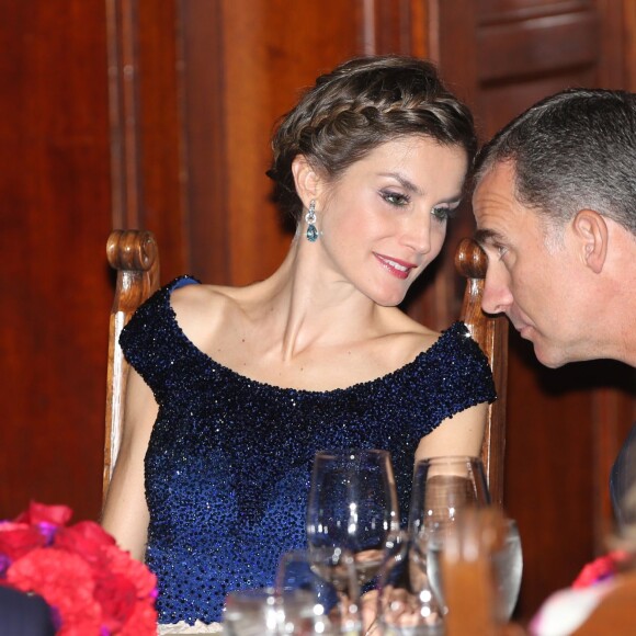 Le roi Felipe et la reine Letizia d'Espagne au dîner inaugural du 20e Forum hispano-américain à Saint Augustine le 18 septembre 2015.