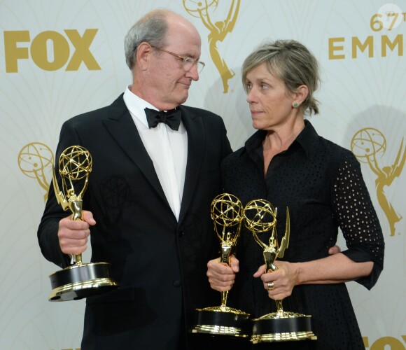 Richard Jenkins et Frances McDormand à la 67e cérémonie des Emmy Awards au Microsoft Theatre, à Los Angeles le 20 septembre 2015.