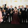 L'équipe de "Game of Thrones" : Lena Headey, John Bradley West, David Benioff, D. B. Weiss, Peter Dinklage, Maisie Williams, Sophie Turner, Gwendoline Christie, Nikolaj CosterWaldau, Alfie Allen et Carice van Houten à la 67e cérémonie des Emmy Awards au Microsoft Theatre, à Los Angeles le 20 septembre 2015.