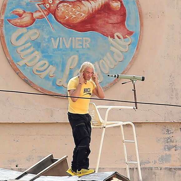 Jean Dujardin sur le tournage de "Brice 3... parce que le 2 je l'ai cassé !" à Nice le 15 septembre 2015.