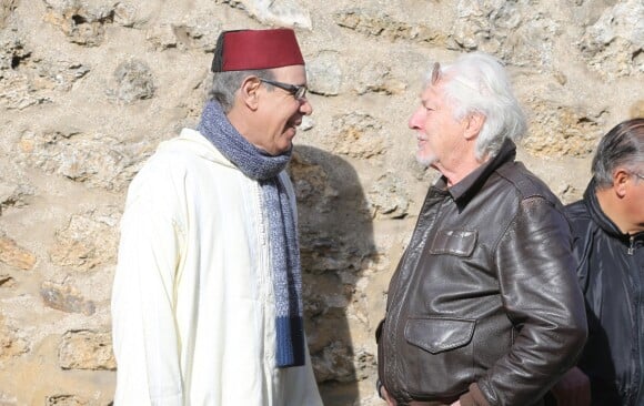 Hugues Aufray - Obsèques de Guy Béart dans le carré juif du cime­tière de Garches. Le 21 septembre 2015