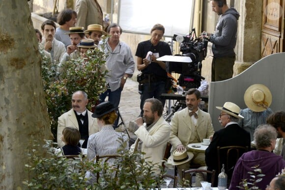 Exclusif - Tournage à Aix-en-Provence le 10 septembre du film "Cézanne et moi" de Danièle Thompson, avec Guillaume Canet dans le rôle de l'écrivain Emile Zola.