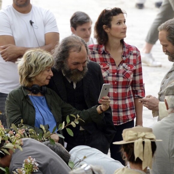 Exclusif - Tournage à Aix-en-Provence le 10 septembre du film "Cézanne et moi" de Danièle Thompson, avec Guillaume Canet dans le rôle de l'écrivain Emile Zola et Guillaume Gallienne dans celui du peintre aixois Paul Cézanne.