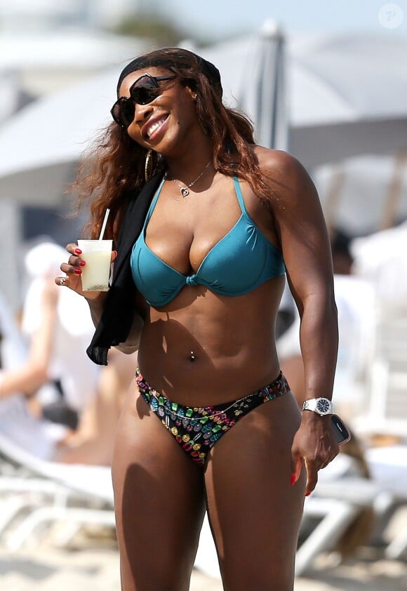 Serena Williams et ses formes profitent de quelques jours de repos du côté de Miami Beach, le 16 avril 2014