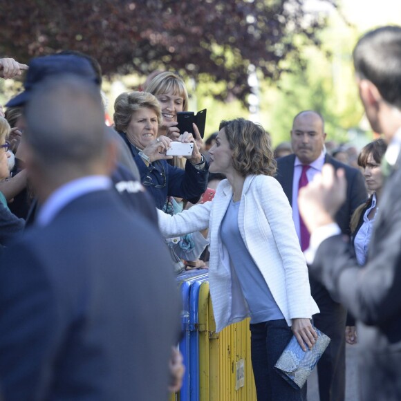 La reine Letizia d'Espagne inaugurait l'année scolaire 2015-2016 à Palencia, en visite à l'école Marques de Santillana, le 21 septembre 2015.