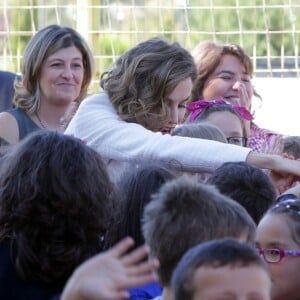 La reine Letizia d'Espagne inaugurait l'année scolaire 2015-2016 à Palencia, en visite à l'école Marques de Santillana, le 21 septembre 2015.