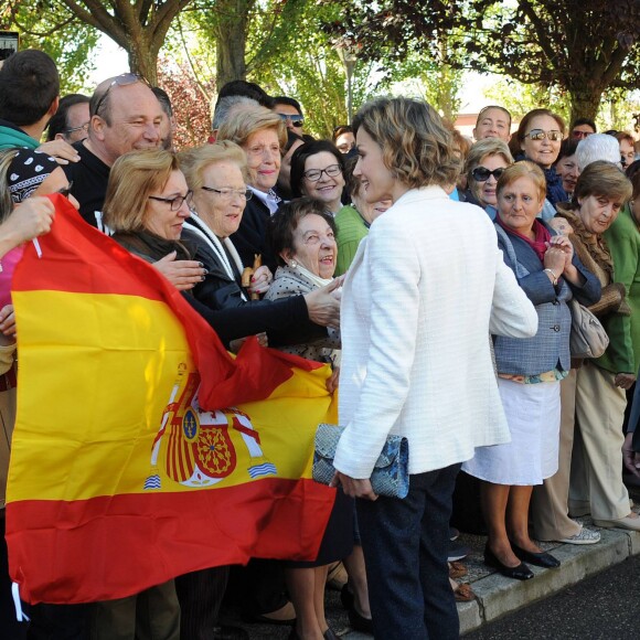 Letizia d'Espagne inaugurait l'année scolaire 2015-2016 à Palencia, en visite à l'école primaire Marques de Santillana, le 21 septembre 2015.