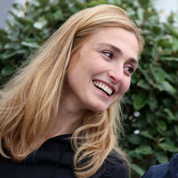 Julie Gayet - Le prix France Television-Jeune Producteur a été remis par Julie Gayet, Présidente du jury, dans le cadre du festival Off-Courts à Trouville-sur-Mer le 8 Septembre 2015