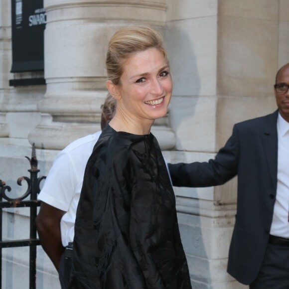 Julie Gayet - Arrivée des people à la soirée "Vogue Paris Foundation Gala" au palais Galliera à Paris, le 6 juillet 2015.