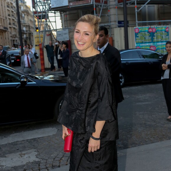 Julie Gayet - Arrivée des people à la soirée "Vogue Paris Foundation Gala" au palais Galliera à Paris, le 6 juillet 2015.