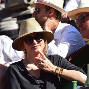 Julie Gayet dans les tribunes des Internationaux de France de tennis de Roland Garros à Paris. Le 4 juin 2015.