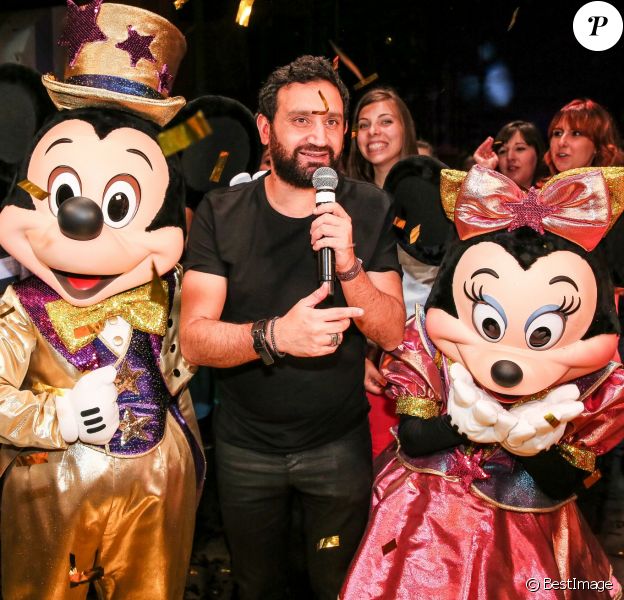 Cyril Hanouna Coulisses De Son 41e Anniversaire A Disneyland Paris Purepeople