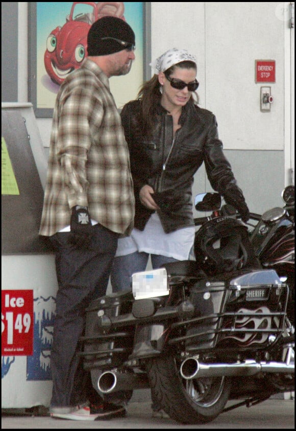 Sandra Bullock et Jesse James à Los Angeles le 26 juillet 2005.