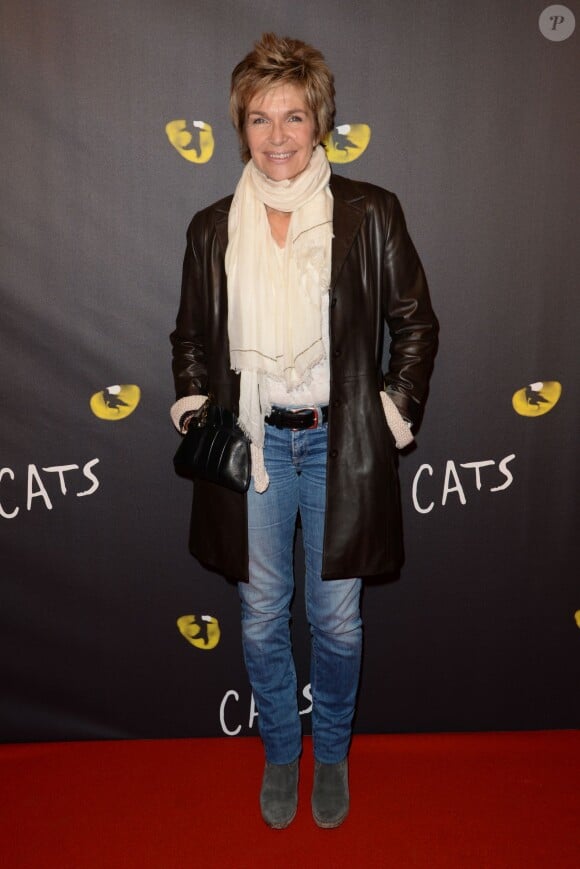 Véronique Jannot - Première de la comédie musicale "Cats" au théâtre Mogador à Paris, le 1er octobre 2015.