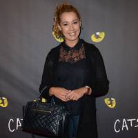 Chimène Badi amincie sur red carpet face à Elisa Tovati et Audrey Lamy à Cats