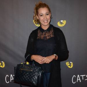 Chimène Badi - Première de la comédie musicale "Cats" au théâtre Mogador à Paris, le 1er octobre 2015.