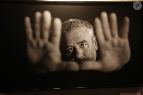 Exclusif - Luc Besson par Nikos Aliagas - Vernissage de l'exposition "Moments Suspendus" de Nikos Aliagas à l'Atlantis Hall à Boulogne-Billancourt, le 3 décembre 2014.