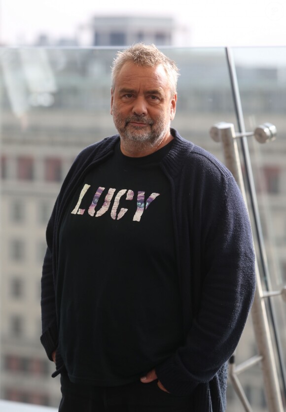 Luc Besson fait la promotion de son film "Lucy" à Moscou le 9 septembre 2014.