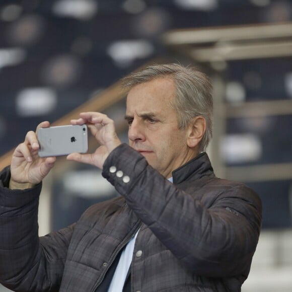 Bernard de La Villardière lors de la rencontre entre le PSG et l'Olympique de Marseille au Parc des Princes à Paris le 4 octobre 2015