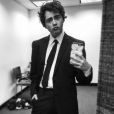 Ryan Malgarini a rajouté une photo de lui en costume sur sa page Instagram