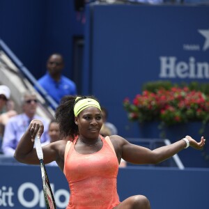 Serena Williams lors de sa défaite en demi-finale de l'US Open à l'USTA Billie Jean King National Tennis Center de Flushing dans le Queens à New York le 11 septembre 2015