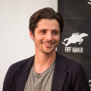 Raphaël Personnaz lors du photocall du jury officiel "Longs Métrages" au 30e Festival International du Film Francophone à Namur. Belgique, le 3 octobre 2015