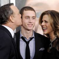 Tom Hanks prend la défense de son fils Chet, de retour de rehab