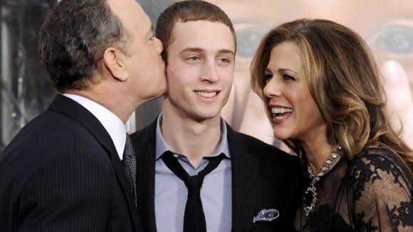 Tom Hanks prend la défense de son fils Chet, de retour de rehab