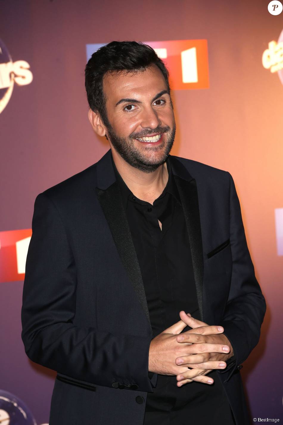 Laurent Ournac Animateur De L Emission Photocall Danse Avec Les Stars 6 Devant Tf1 A Boulogne Billancourt Le 7 Octobre 2015 Purepeople