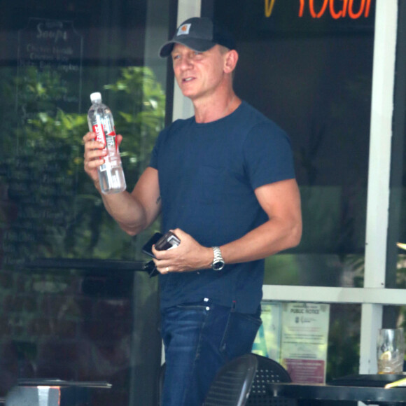 Daniel Craig est allé déjeuner à Bel-Air, le 10 septembre 2015