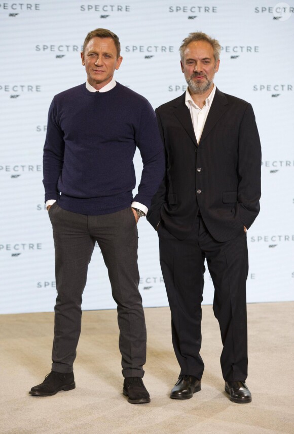 Daniel Craig et Sam Mendes - Photocall avec les acteurs de la 24ème production du nouveau film de James Bond à Pinewood. Le 4 décembre 2014