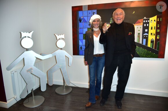 Valeria et Lucio Attinelli lors du vernissage de leur exposition "De père en fille" à la Galerie 15 Saussure à Paris, le 6 octobre 201