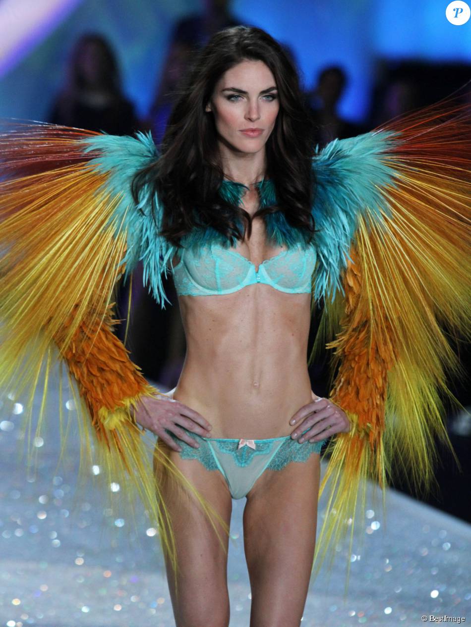 Hilary Rhoda Defile Victoria S Secret 2013 A New York Le 13 Novembre 2013 Purepeople